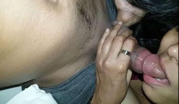 Desi Blowjob and Cock Sucking with Amazing Cumshot