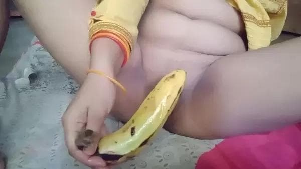 Husband Feeds a Banana to His Wife's Pussy