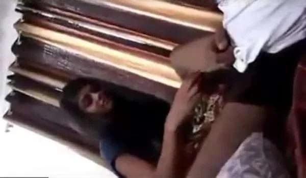 Sexy Cute Girlfriend Gives Boyfriend Blowjob and Makes Him Cum