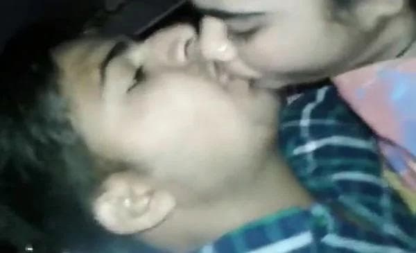 Boyfriend Fucks His Village Girlfriend on a Khatiya