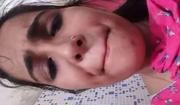 Super Horny Girl Showing Boobs and Pussy in the Bathroom