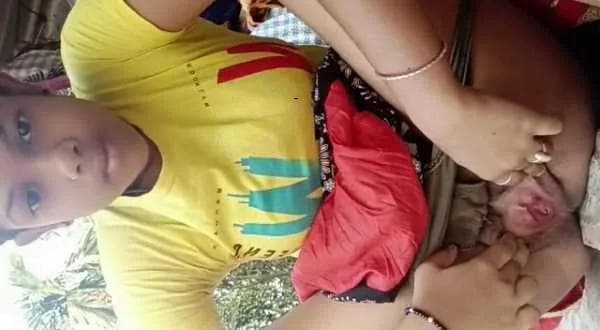 Cute Village Girl Shows Her Pussy