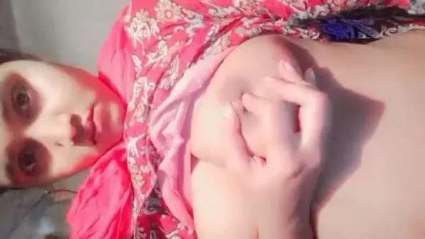 Village Girl Shows Her Boobs